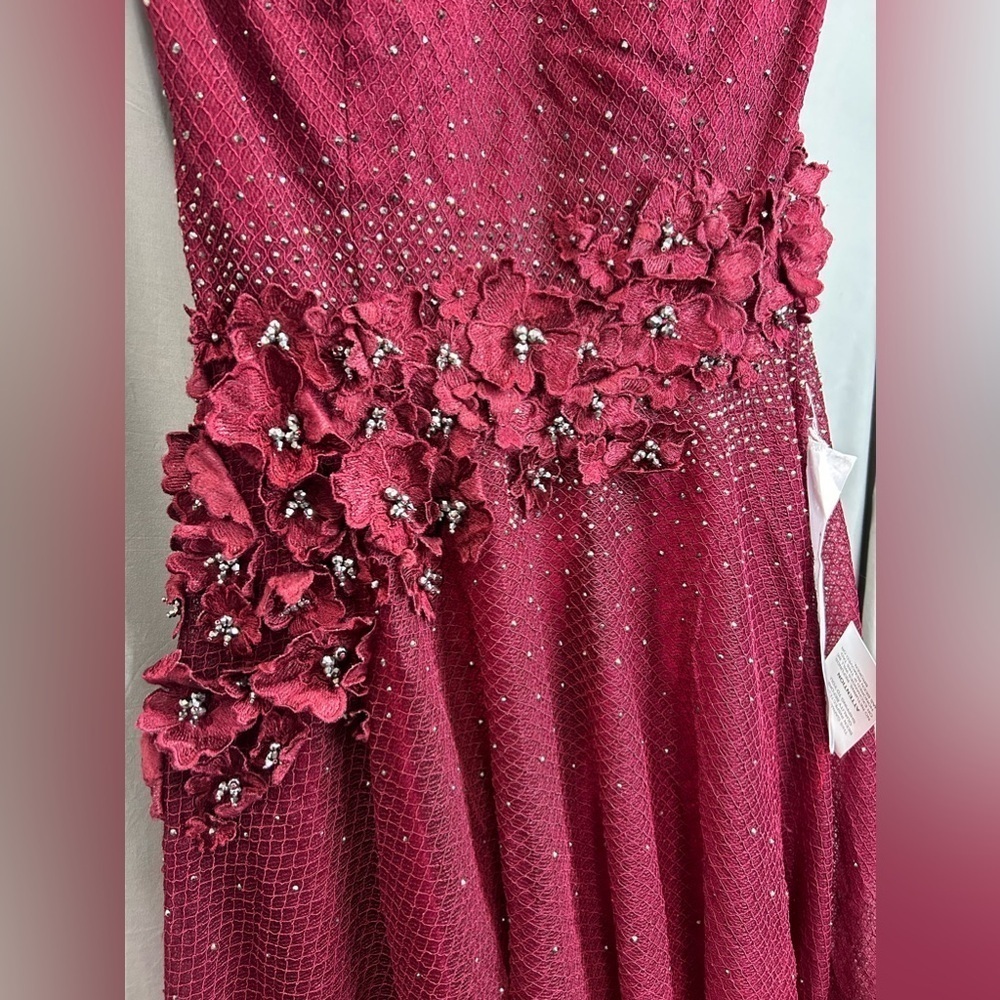 MAC DUGGAL 11152 NWT Floral Applique A-Line Evening Gown - Picture 6 of 7